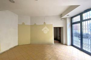 NEGOZIO A CASTIGLIONE DELLE STIVIERE