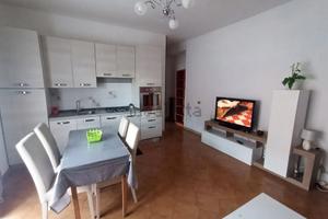 Guidonia bilocale arredato con terrazzo privato