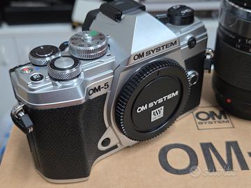 Olympus OM System OM5 OM-5 + 14-150mm II