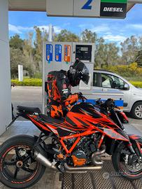 KTM 1290 Super Duke R 2020 - Akrapovic titanio