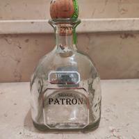 Bottiglia vuota Tequila Silver Patron
