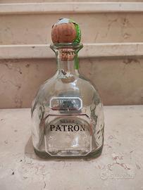 Bottiglia vuota Tequila Silver Patron