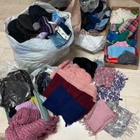 Stock sciarpe foulard cappelli