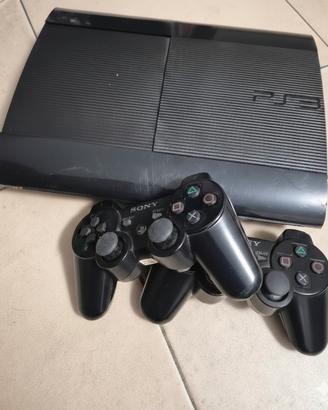  PS3 Slim (500GB), 2 Joypad Sony, 12 videogiochi