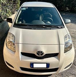 YARIS 2 SERIE