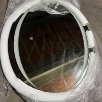 Specchiera ovale retroilluminata