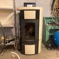 Stufa a pellel idro 18kw extraflam nordica