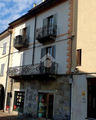 3 LOCALI A MERATE