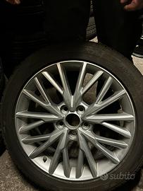 Cerchi e gomme Toyota Yaris Cross