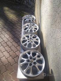4 CERCHI LEGA ALFA ROMEO 15" PERFETTI