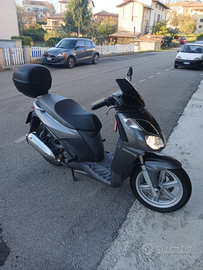 Aprilia sportcity 200