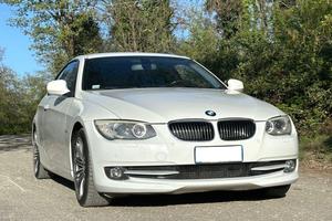 BMW 320d Coupe: l'eleganza senza tempo