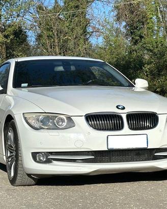 BMW 320d Coupe: l'eleganza senza tempo