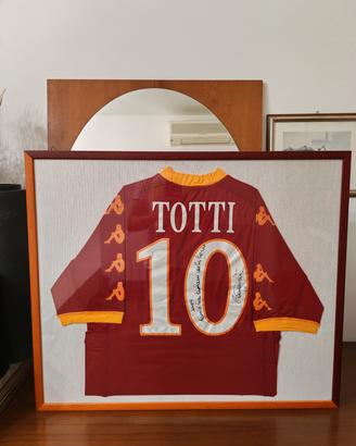 maglia calcio Roma autografata Totti 2010/2011 