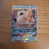Pokémon GCC: carta rara Eevee e Snorlax GX 120/181