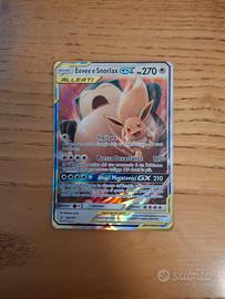 Pokémon GCC: carta rara Eevee e Snorlax GX 120/181