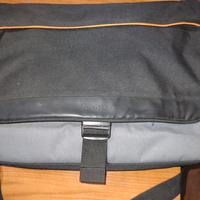 borsa porta computer  + pc in Regal
