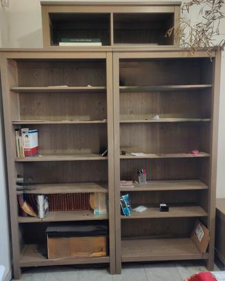 libreria con porta TV 