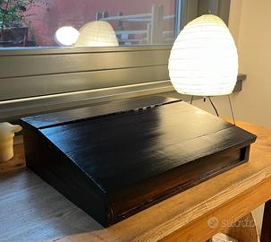 Scrittoio con scomparto in legno fatto a mano