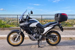 Honda Transalp XL700V accessoriata