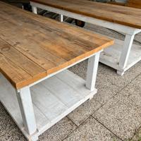 Tavolo artigianale in legno massello