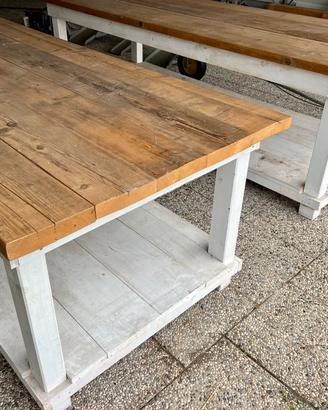 Tavolo artigianale in legno massello