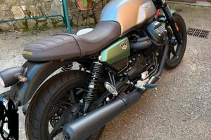 Moto Guzzi v7 stoner