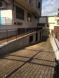 Acilia via fabiano landi locale commerciale 600mq