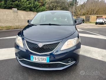 Lancia Ypsilon 1.2 69 CV 5 porte GPL Ecochic Plati