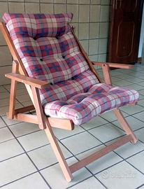 Sedia sdraio imbottita e regolabile