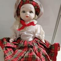 Bambola Vintage in ceramica Damina Scozzese