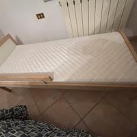 Lettino Ikea Sniglar con materasso per bambini