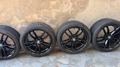 Cerchi BMW 19” neri.