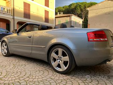 AUDI A4 cabrio 2.0 TDI S Line multitronic