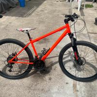 Bicicletta nuova mtb freni a disco 6 marce trattab