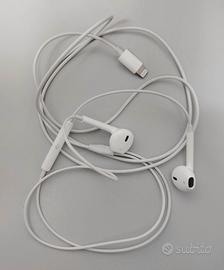 Apple Auricolari EarPods con Connettore Lightning