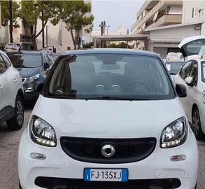 SMART FORFOUR 453