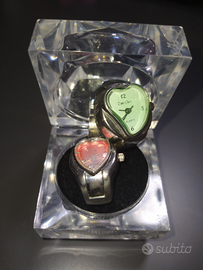 Due anello orologio quadrante a cuore rosa e verde