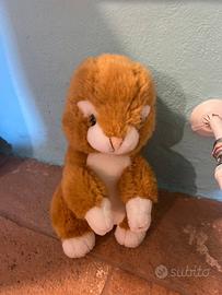 peluche pupazzo coniglio