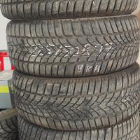 Gomme Dunlop 225/50R17 Invernali
