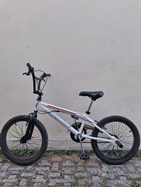 BMX bicicletta Dumont