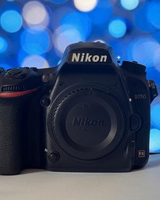 Nikon D750 pari al nuovo - Fullframe