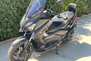 Yamaha X-Max 400 Momodesign ABS