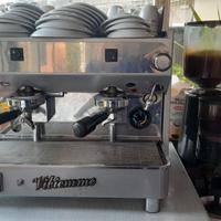 Macchina da caffè professionale con macinino