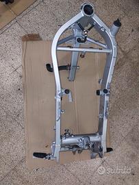 Telaio bmw f 650 cs scarver del 2003 targato