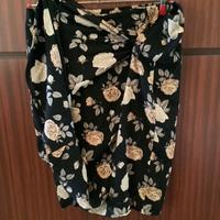 Gonna nera in cotone con rose gialle e beige