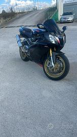 Aprilia rsv1000 rr