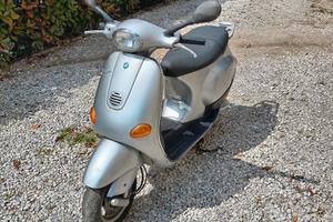 Piaggio Vespa 50 ET2 - 2003