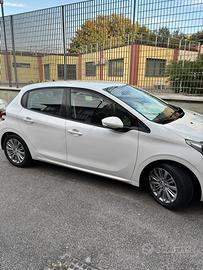 Peugeout 208 1.2 Benzina 38.000 Km