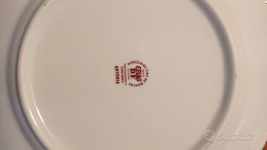 Servizio piatti in porcellana 